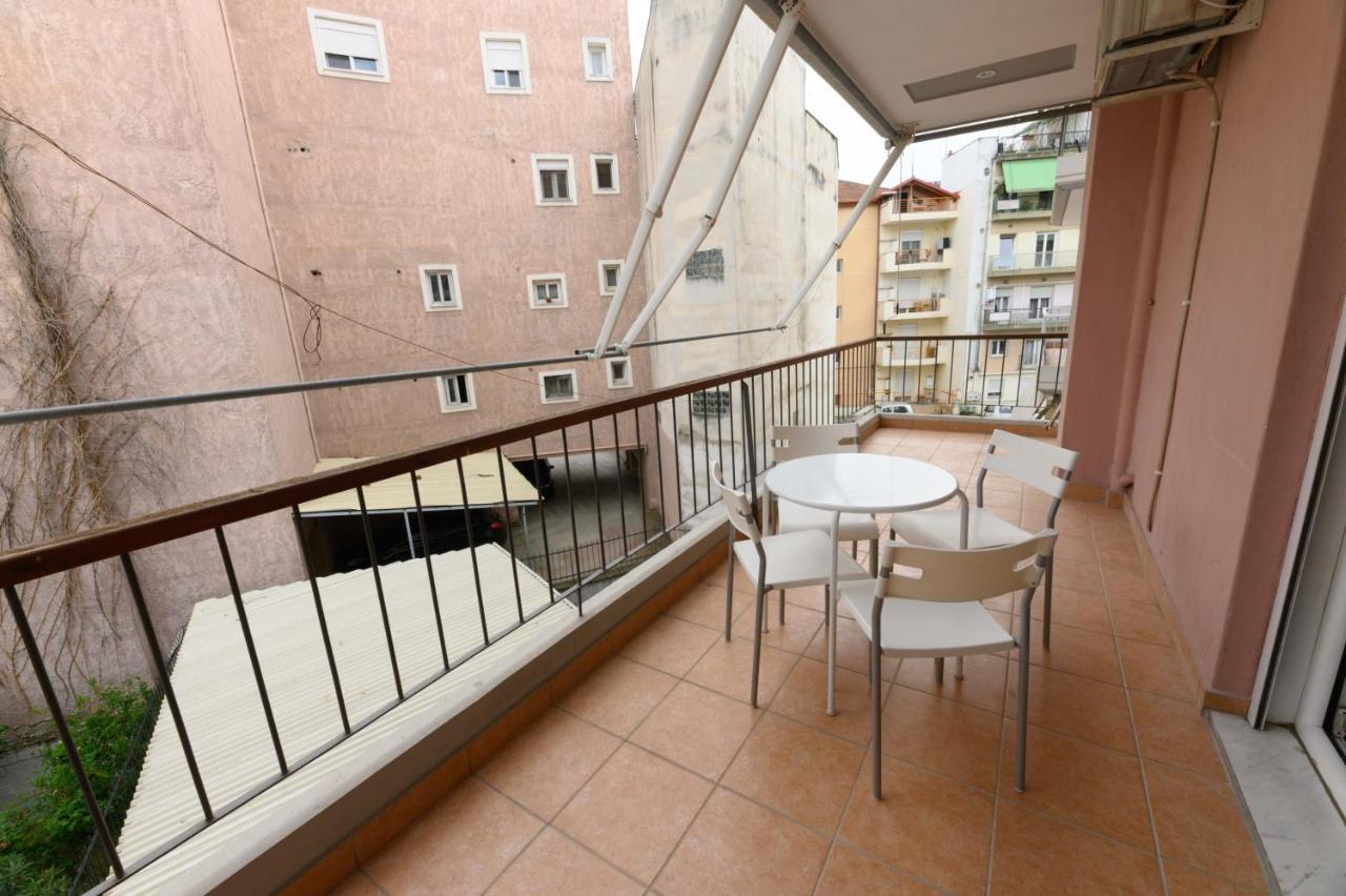 Central Apartments 1 With Parking Larissa Zewnętrze zdjęcie